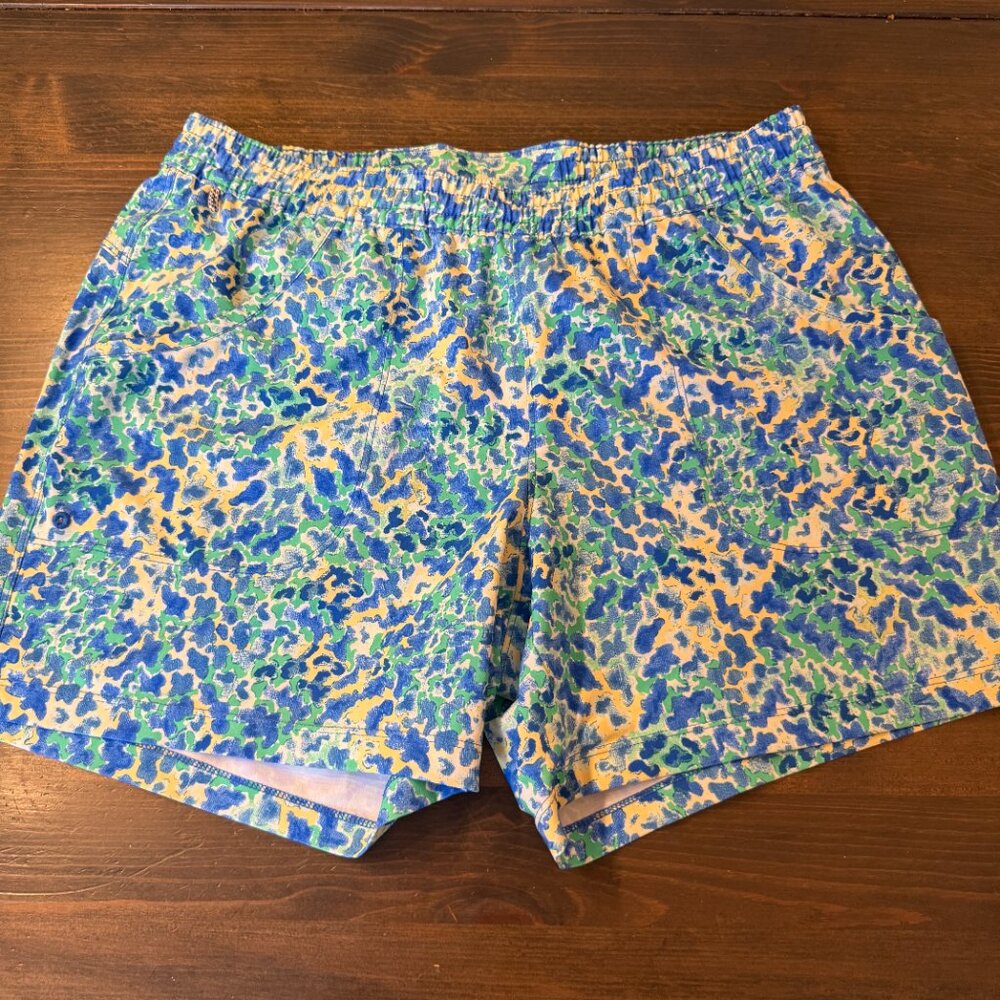 Women’s PFG Columbia Shorts Medium Blue Cheetah Print Pockets